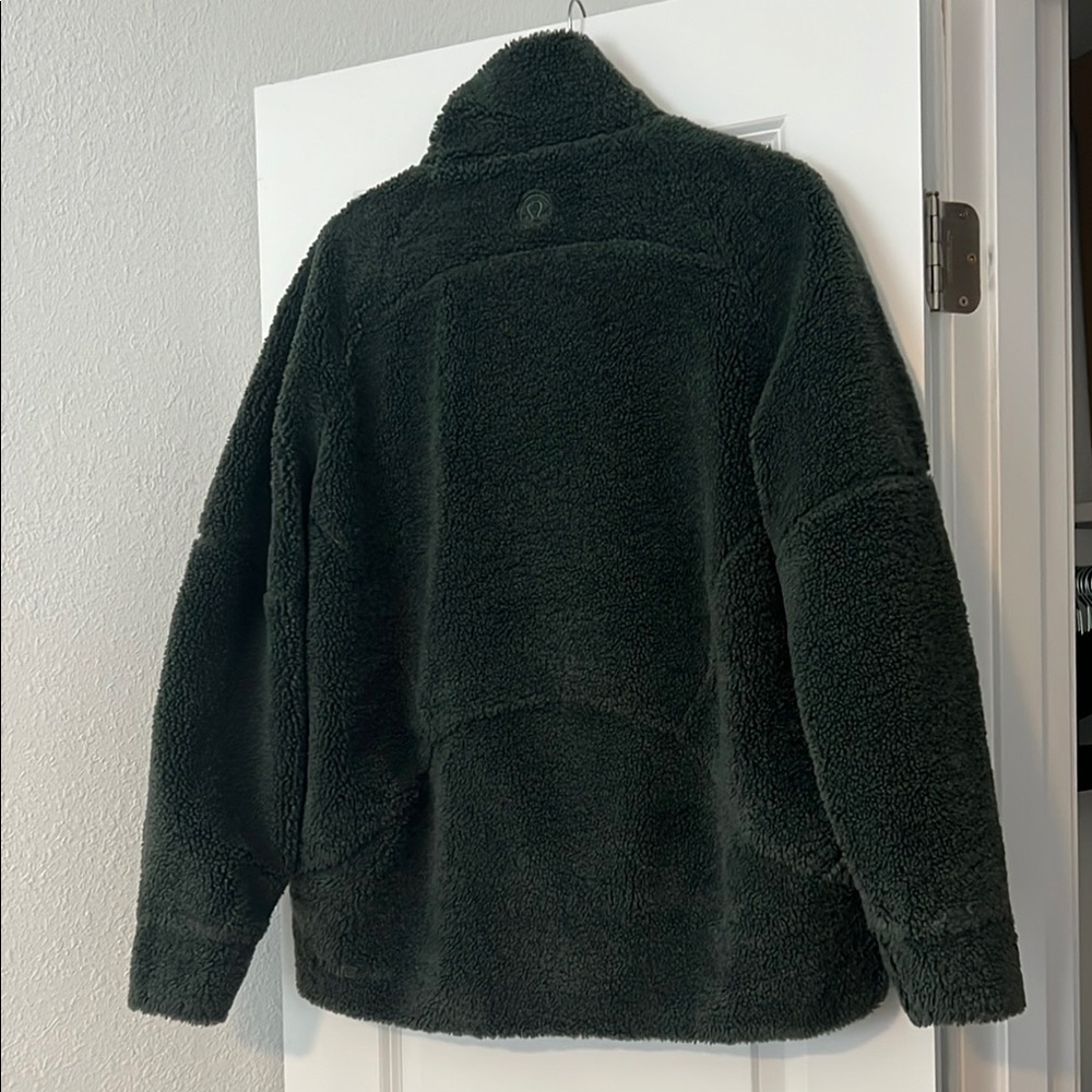 Lululemon Sherpa Scuba Pullover - Picture 2 of 4